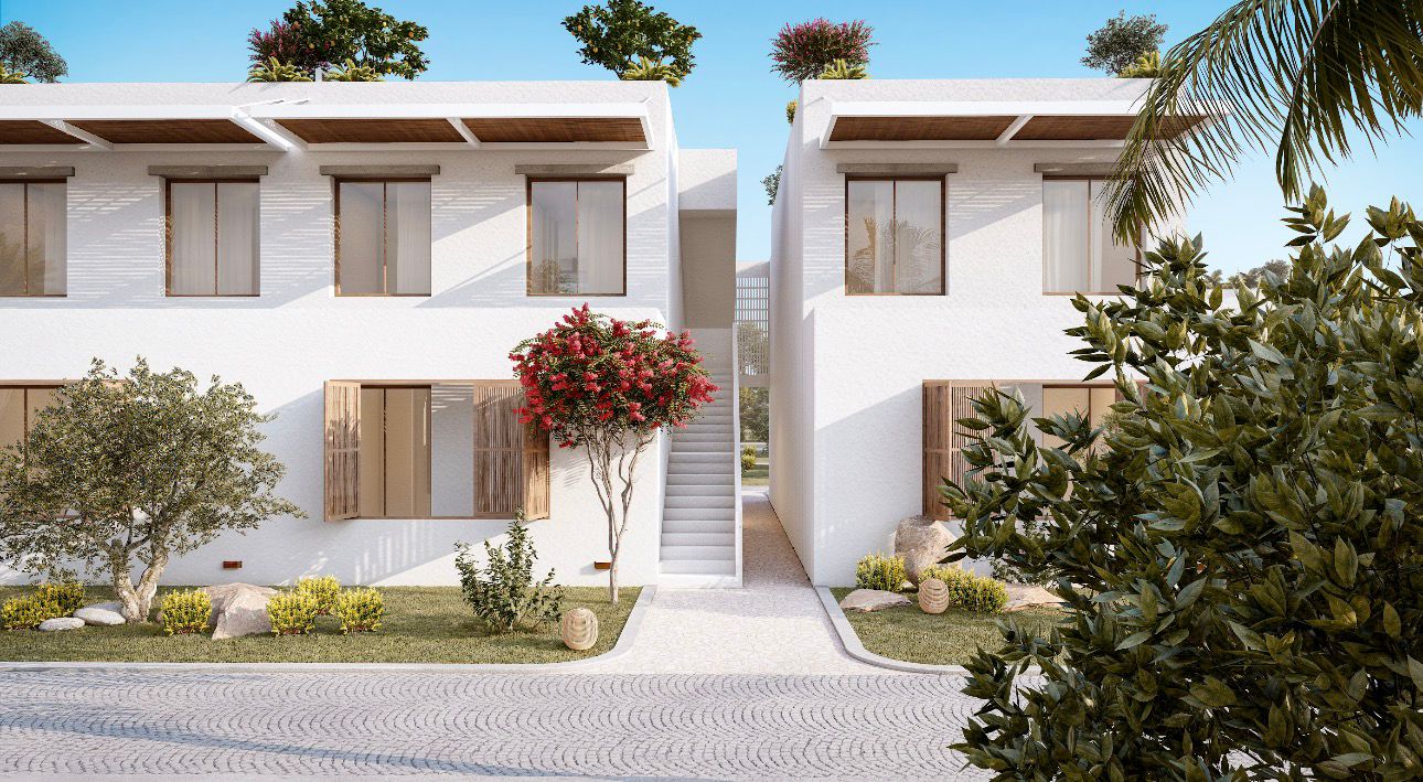 Mediterranean residence in bloom